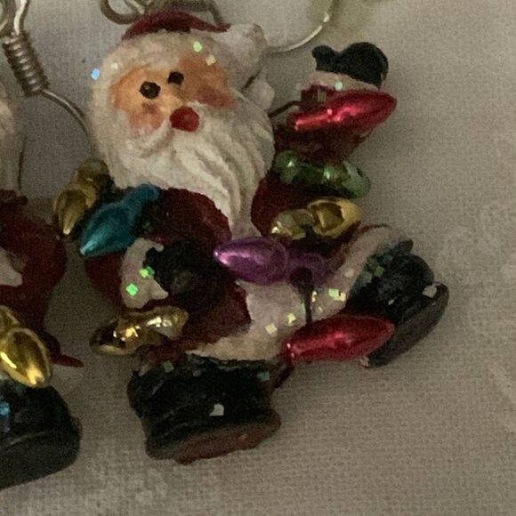 Vintage Christmas Earrings - Picture 10 of 14